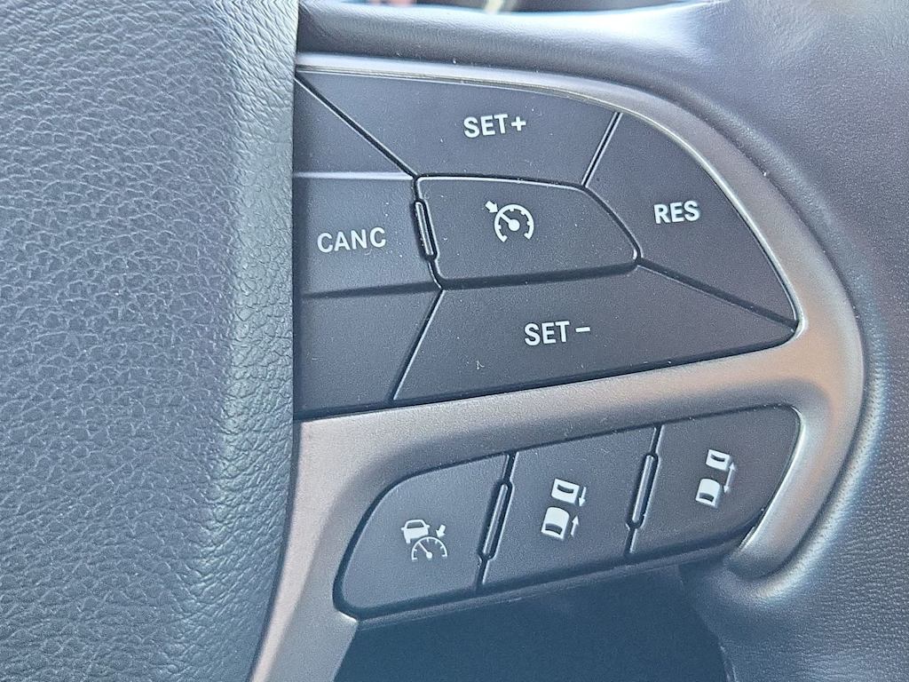 Thumbnail: 2021 Jeep Grand Cherokee - 31