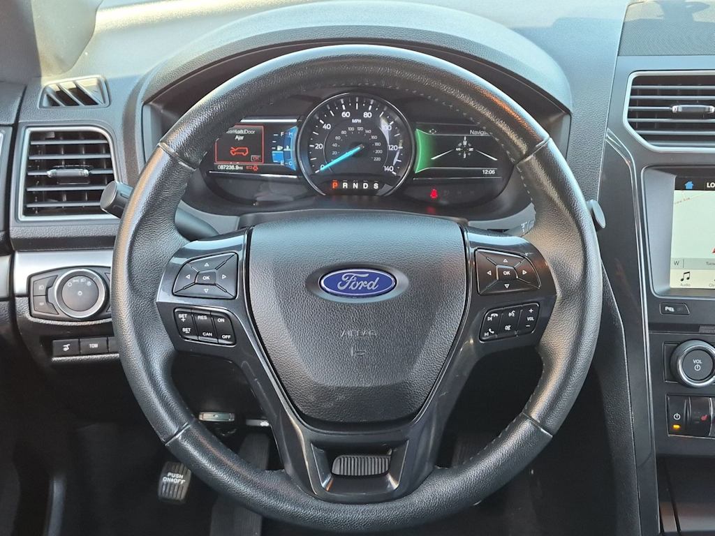 Thumbnail: 2018 Ford Explorer - 13