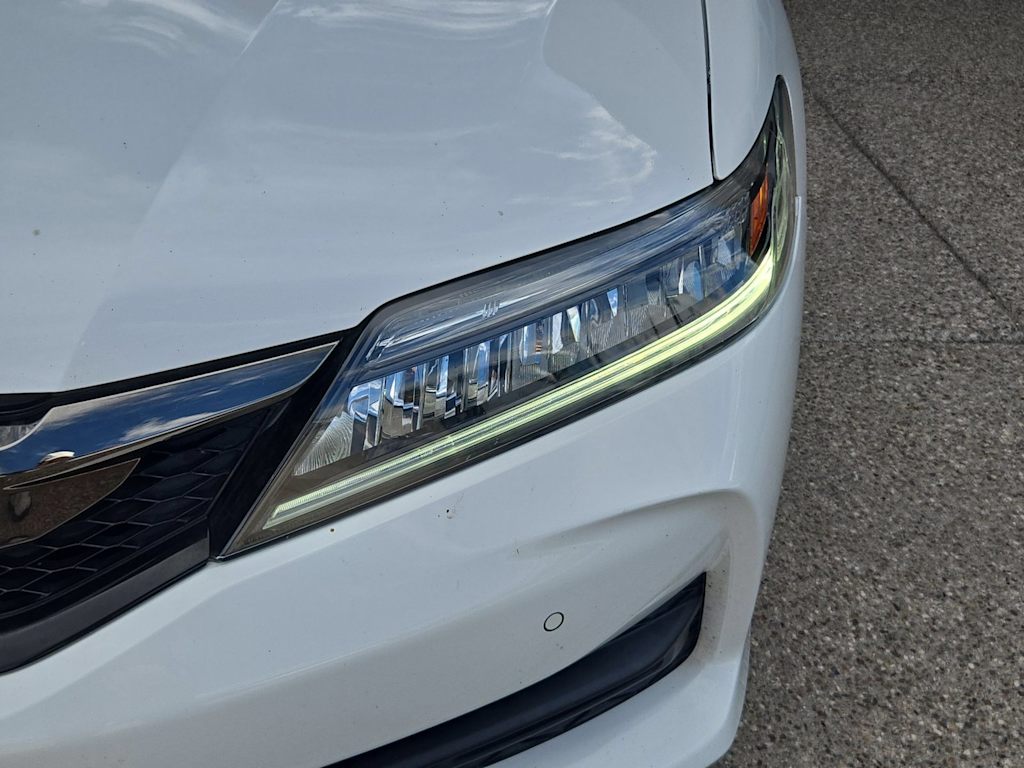 Thumbnail: 2016 Honda Accord - 22