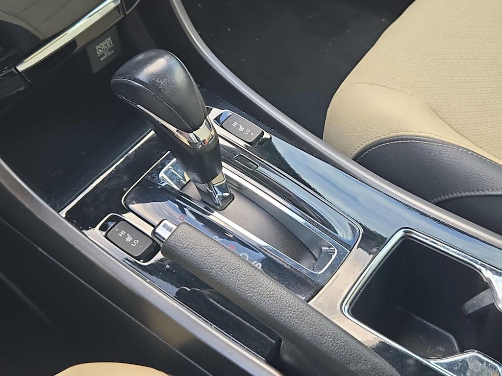 Thumbnail: 2016 Honda Accord - 35