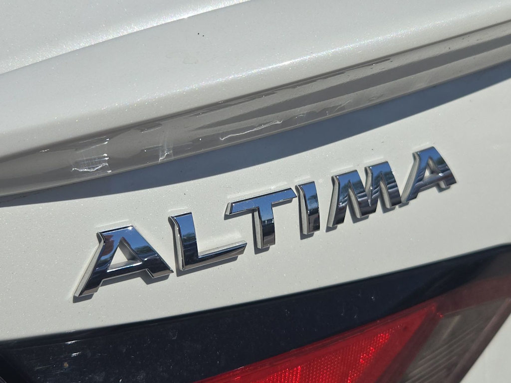 Thumbnail: 2020 Nissan Altima - 14