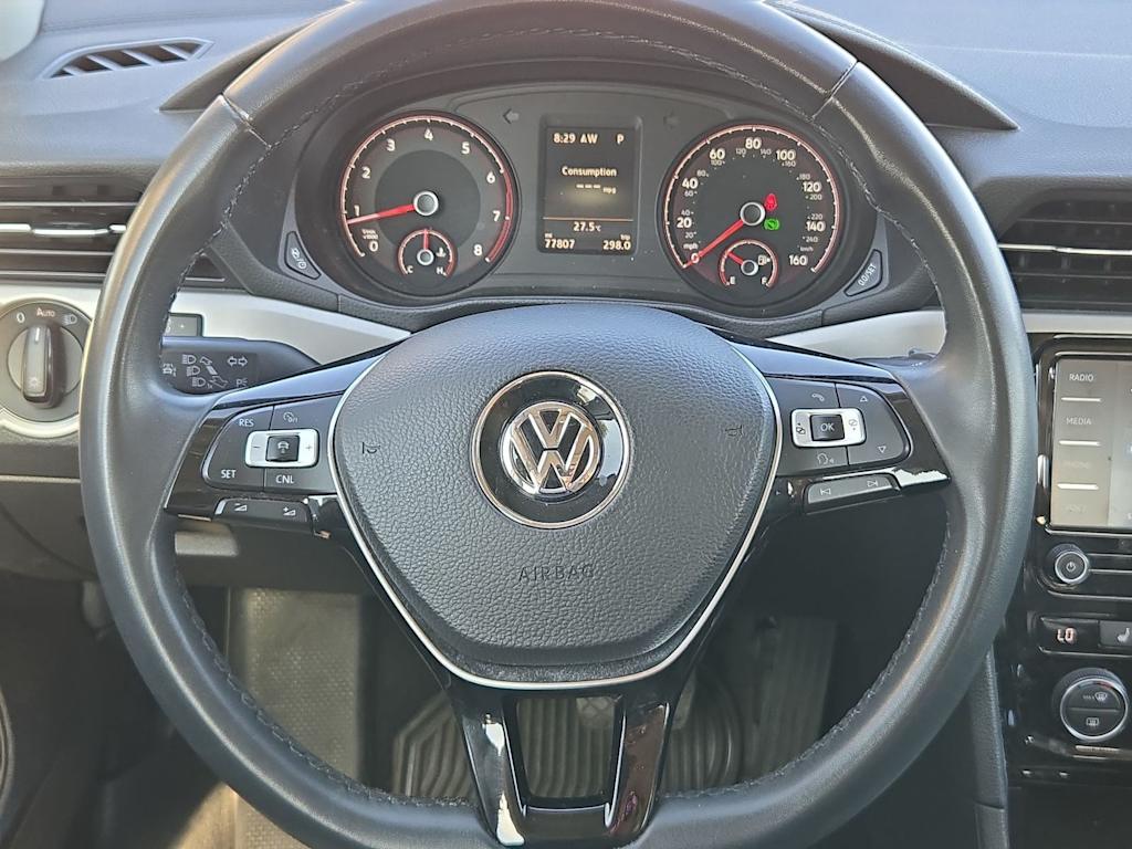 Thumbnail: 2021 Volkswagen Passat - 13