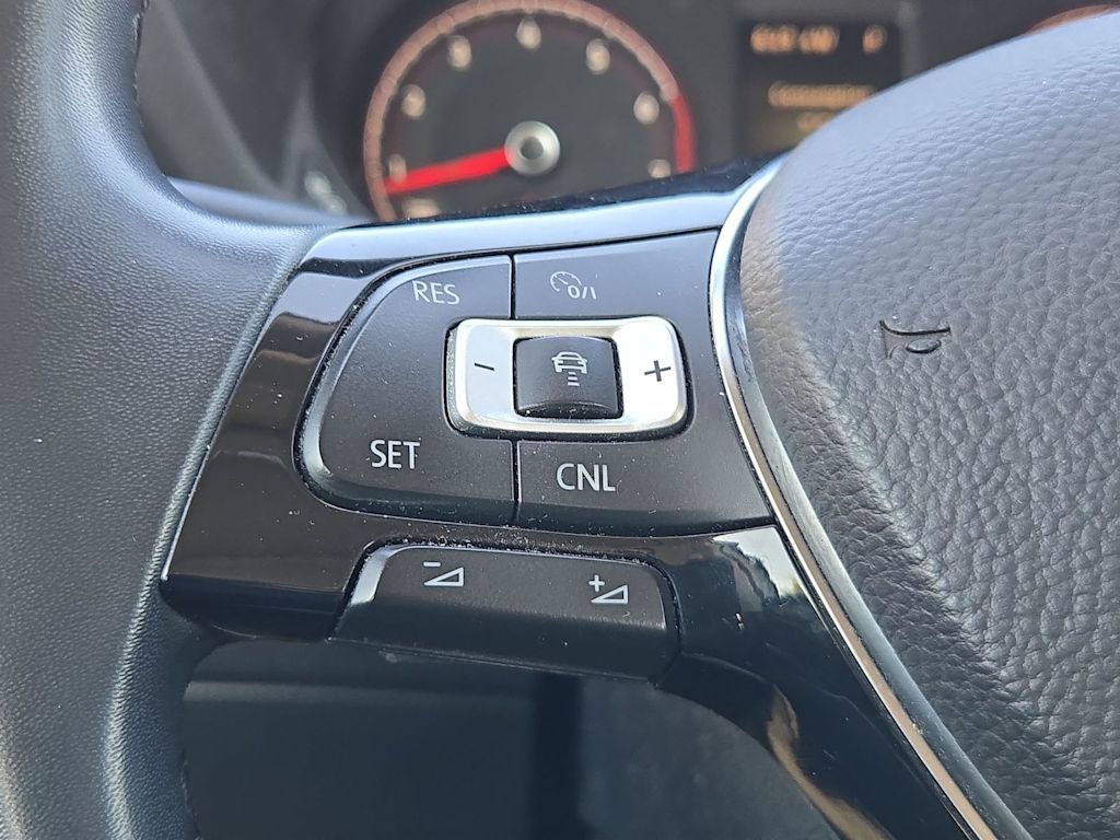 Thumbnail: 2021 Volkswagen Passat - 30