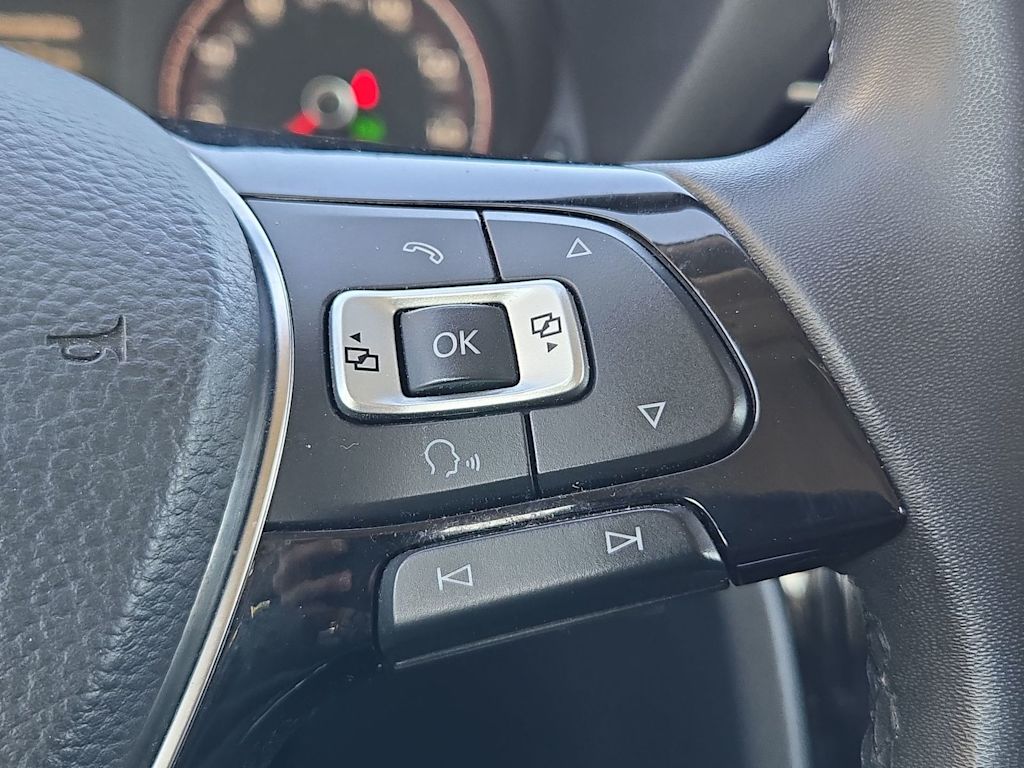 Thumbnail: 2021 Volkswagen Passat - 31