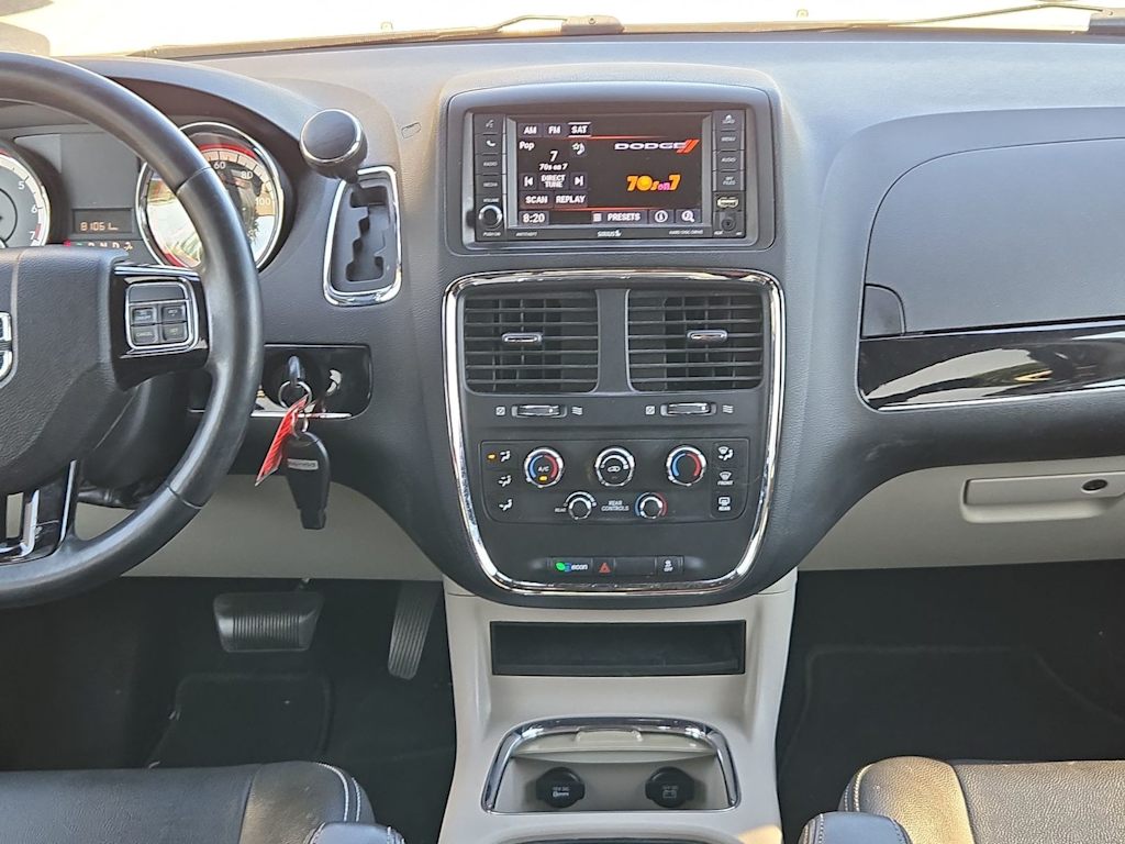 Thumbnail: 2018 Dodge Grand Caravan - 31