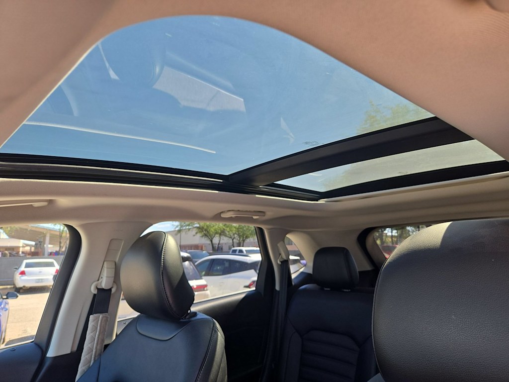 Thumbnail: 2016 Ford Edge - 26
