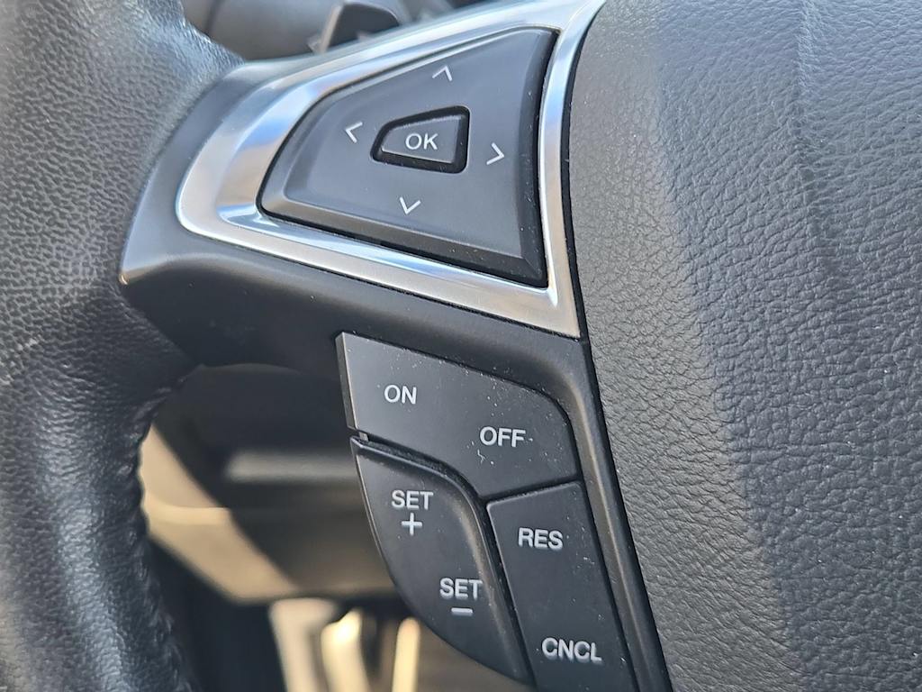 Thumbnail: 2016 Ford Edge - 29