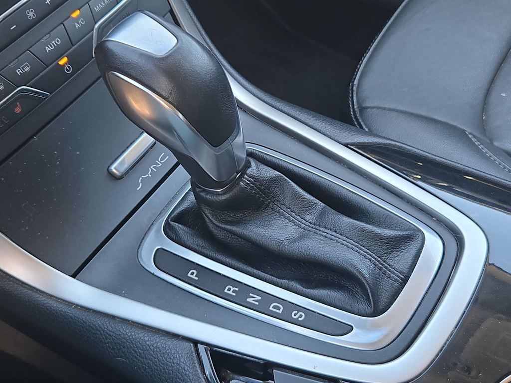 Thumbnail: 2016 Ford Edge - 34