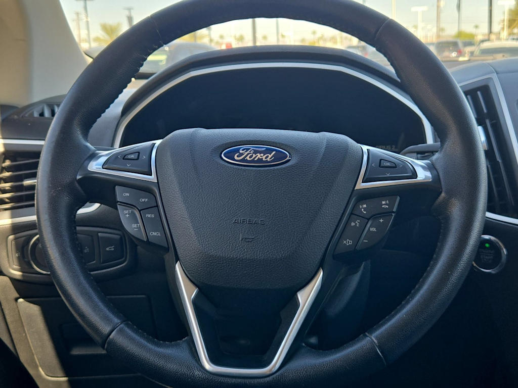 Thumbnail: 2016 Ford Edge - 13