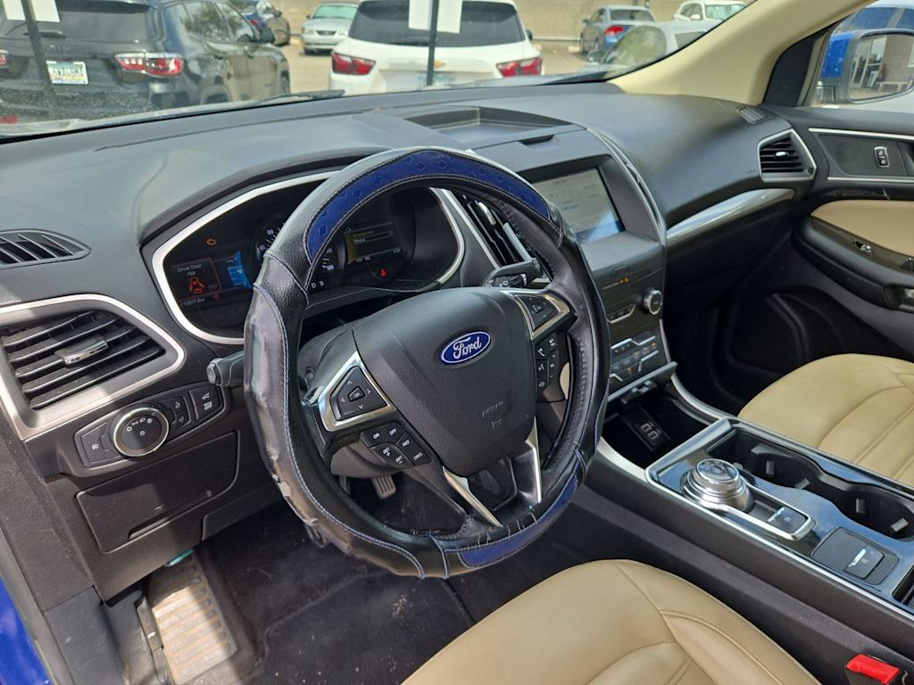 Thumbnail: 2020 Ford Edge - 2