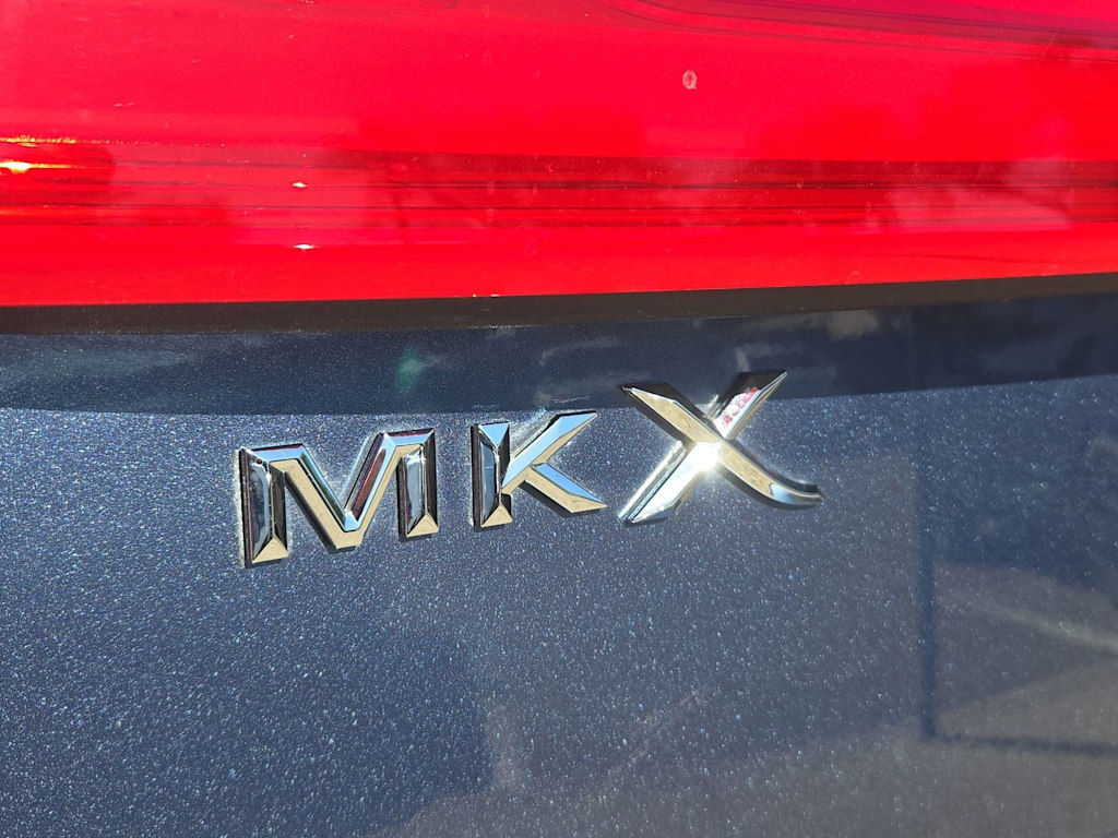 Thumbnail: 2018 Lincoln MKX - 24