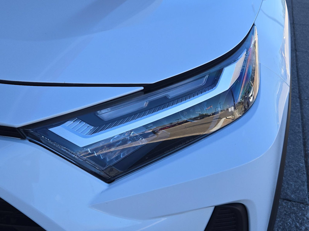 Thumbnail: 2025 Toyota RAV4 - 23