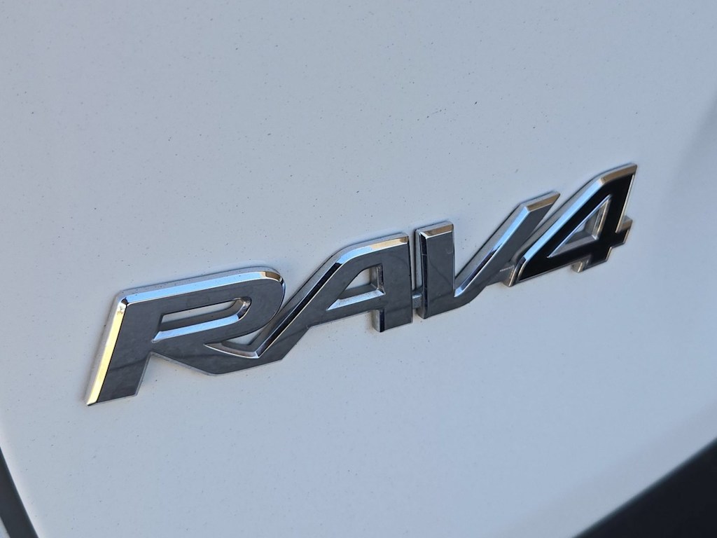 Thumbnail: 2025 Toyota RAV4 - 24