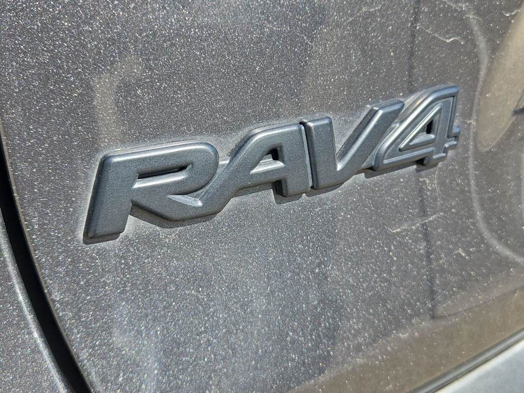 Thumbnail: 2022 Toyota RAV4 - 26