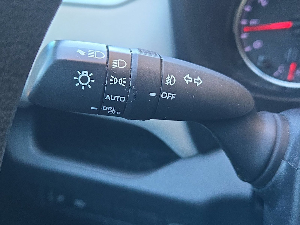 Thumbnail: 2020 Toyota RAV4 - 33