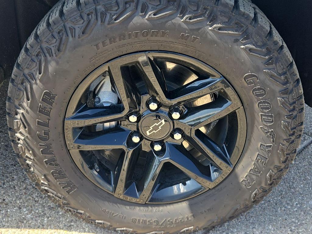 Thumbnail: 2026 Chevrolet Silverado 1500 - 7