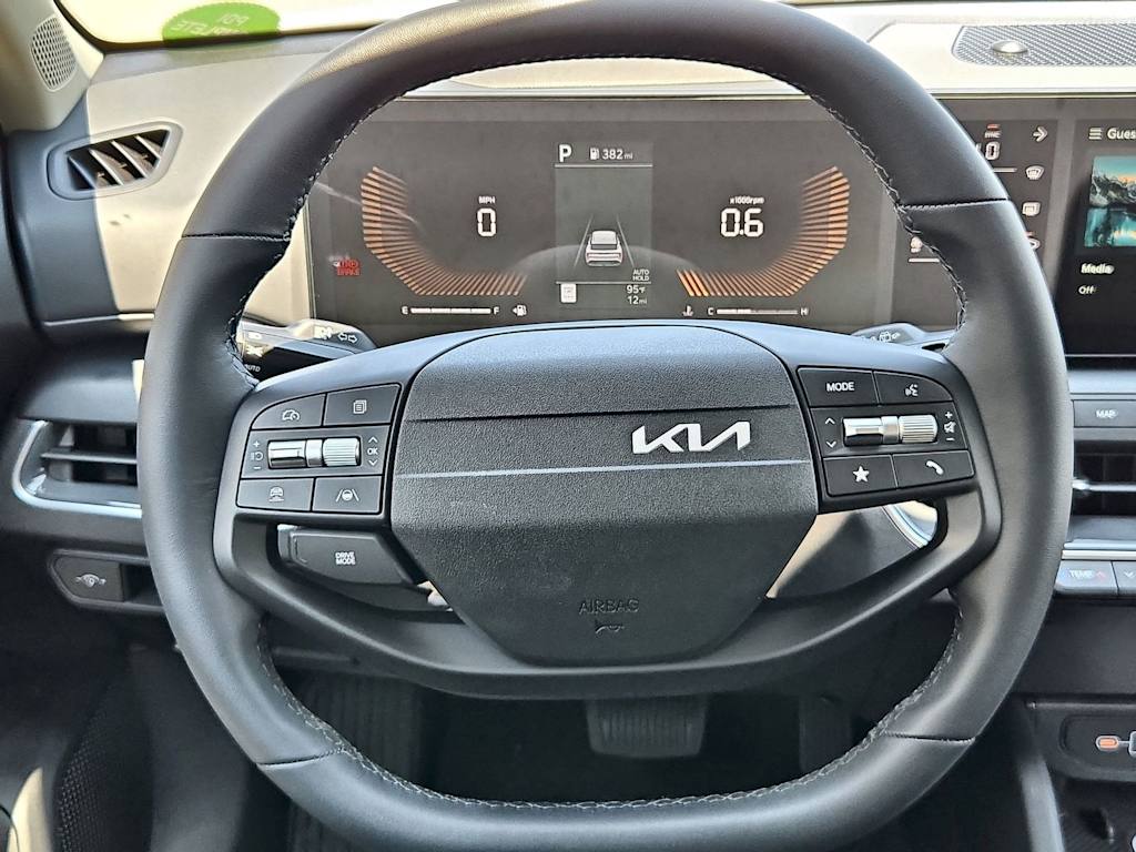 Thumbnail: 2026 Kia K4 - 13