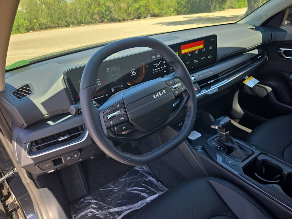 Thumbnail: 2026 Kia K4 - 2