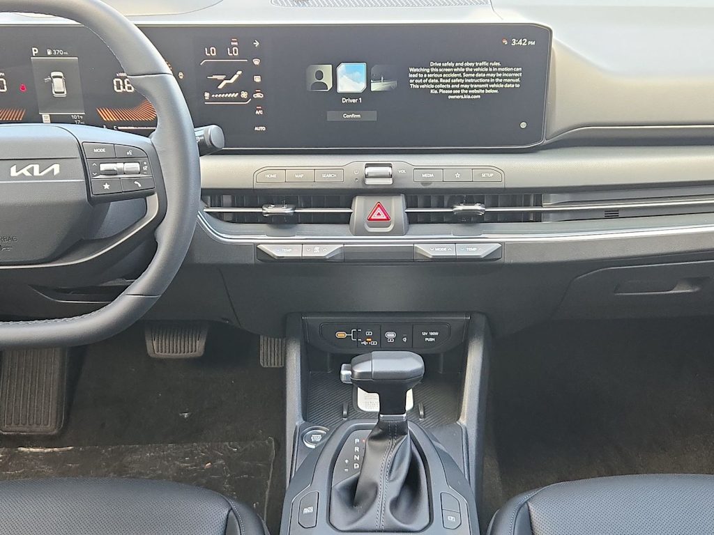 Thumbnail: 2026 Kia K4 - 15