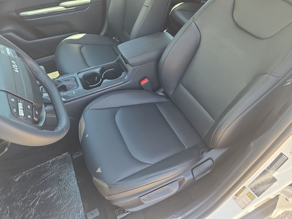 Thumbnail: 2026 Kia K4 - 10