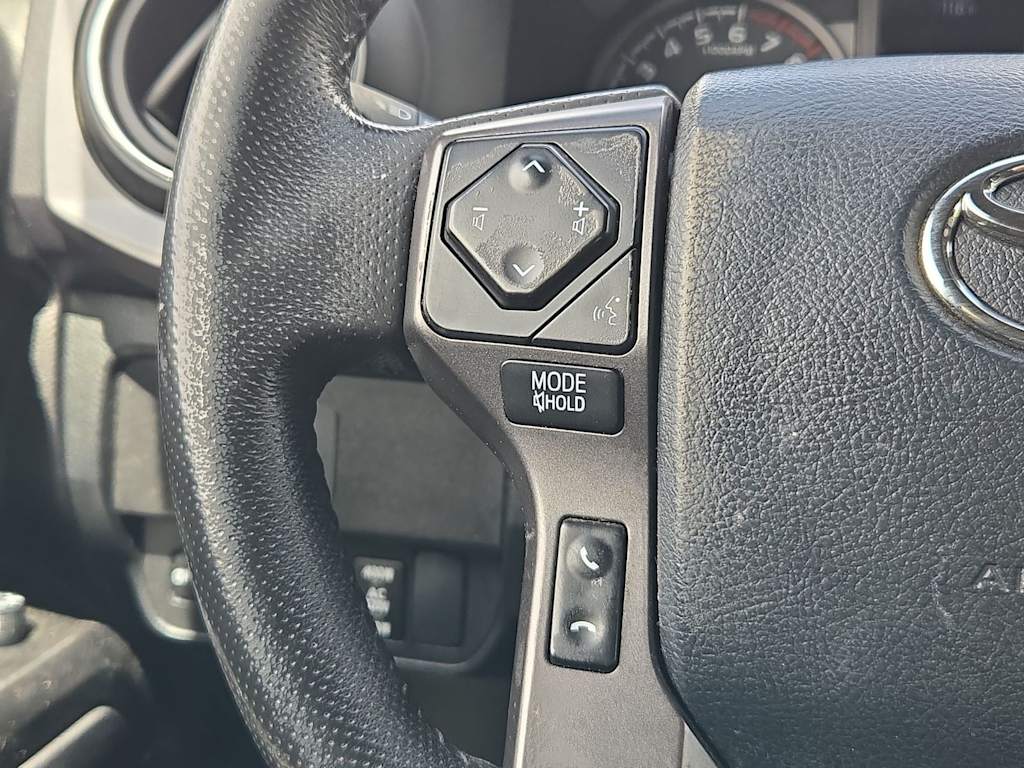 Thumbnail: 2020 Toyota Tacoma - 29
