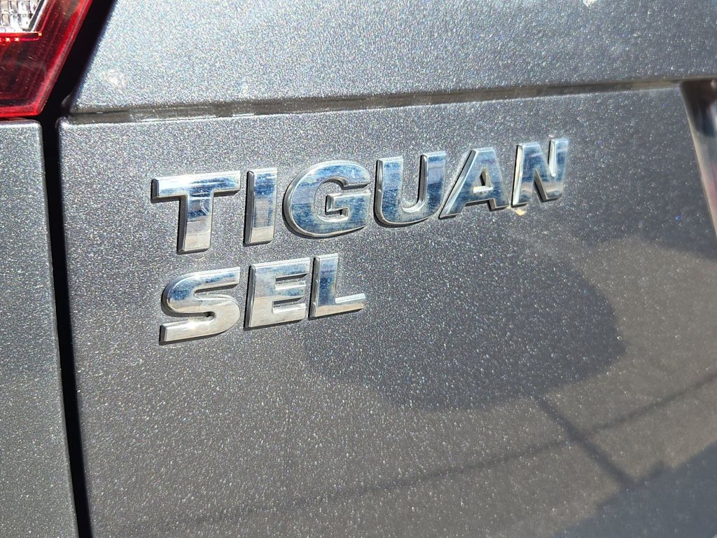 Thumbnail: 2018 Volkswagen Tiguan - 24