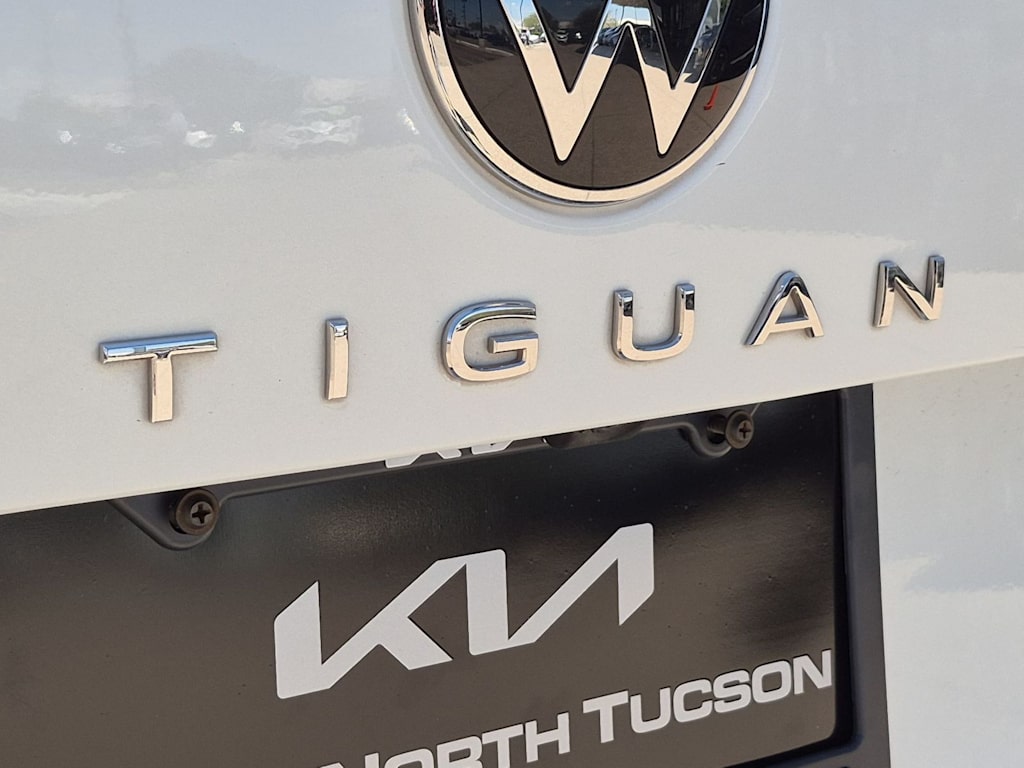 Thumbnail: 2022 Volkswagen Tiguan - 25