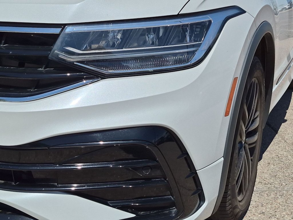 Thumbnail: 2022 Volkswagen Tiguan - 24