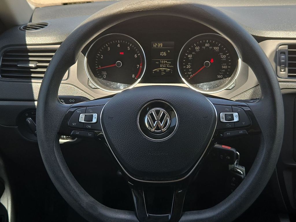 Thumbnail: 2015 Volkswagen Jetta - 12