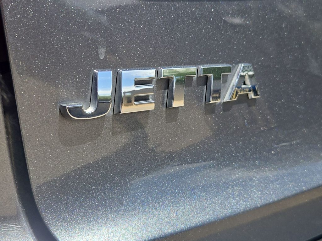 Thumbnail: 2015 Volkswagen Jetta - 23