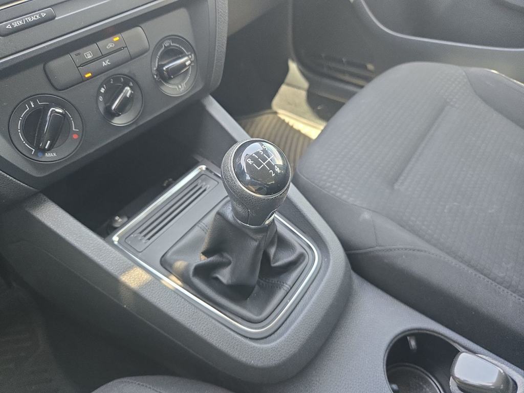 Thumbnail: 2015 Volkswagen Jetta - 14