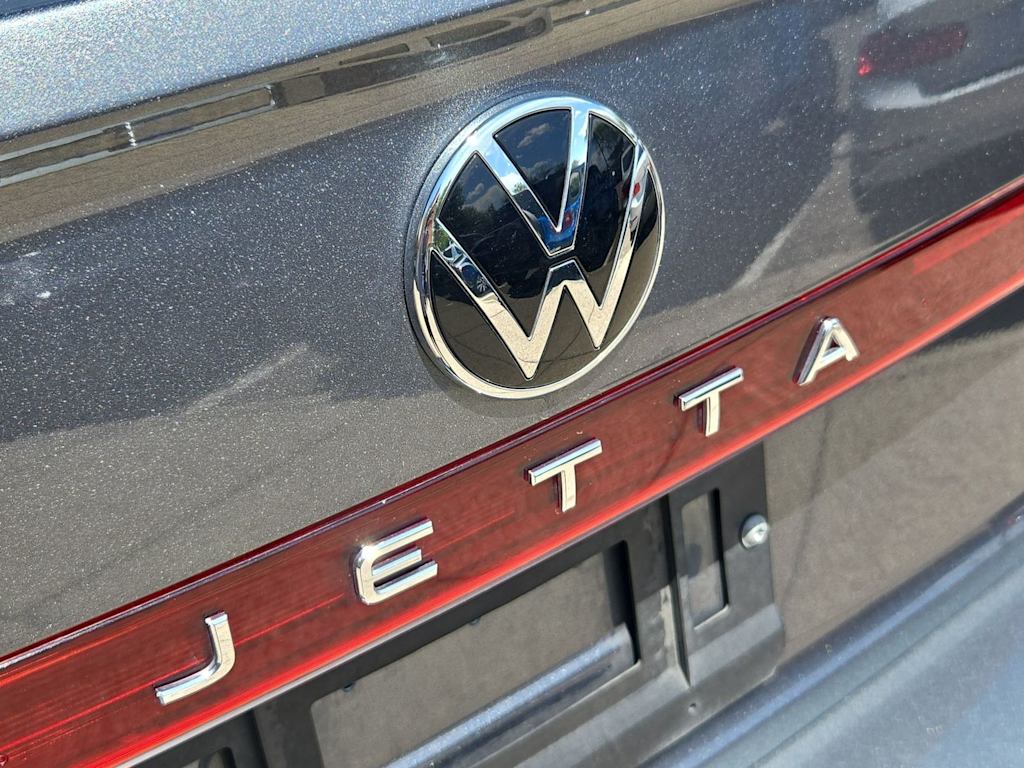 Thumbnail: 2025 Volkswagen Jetta - 16