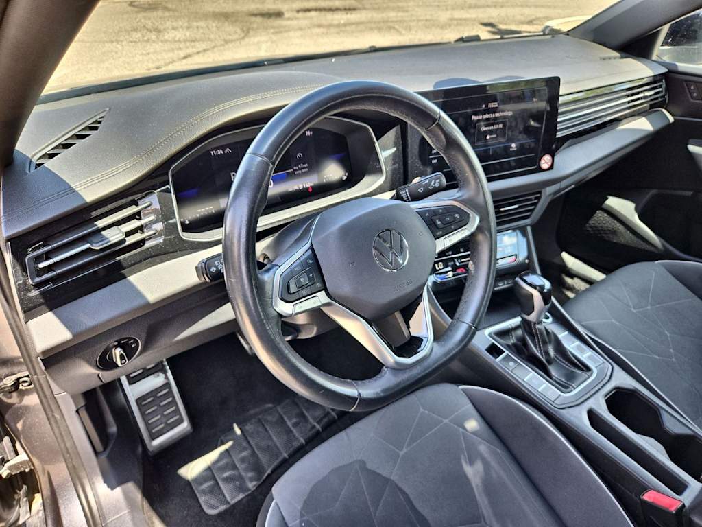 Thumbnail: 2025 Volkswagen Jetta - 2
