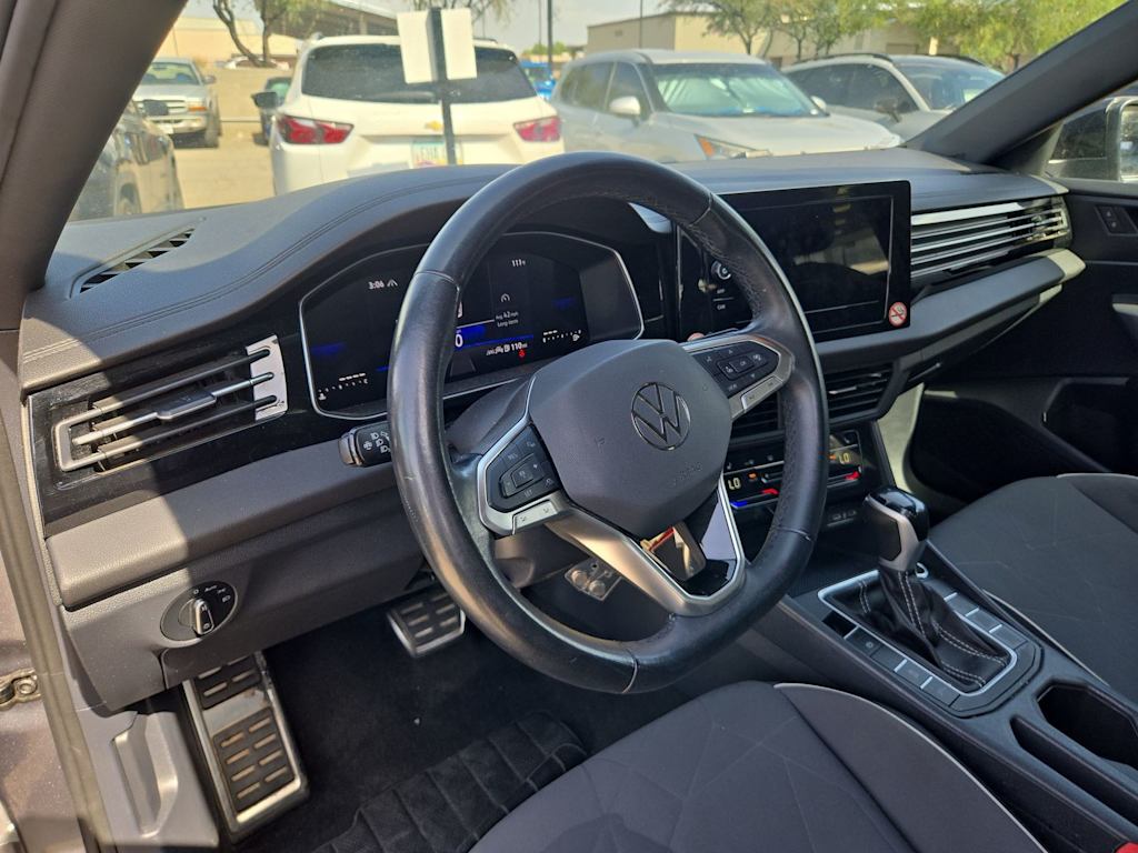Thumbnail: 2025 Volkswagen Jetta - 2