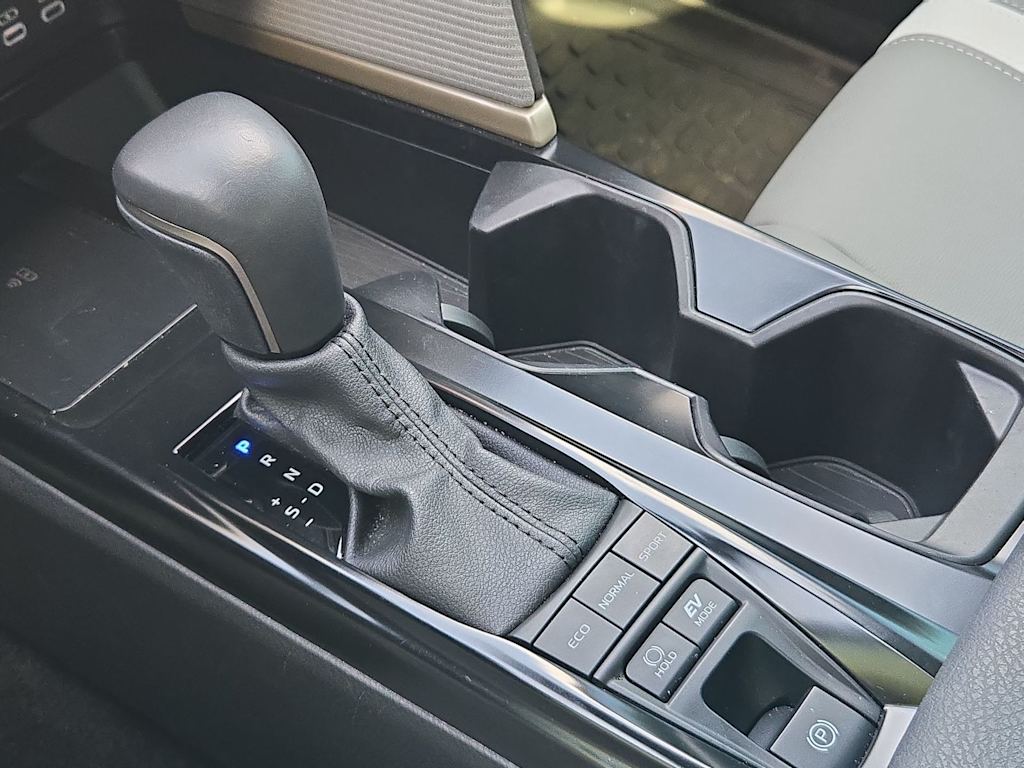 Thumbnail: 2025 Toyota Camry - 33