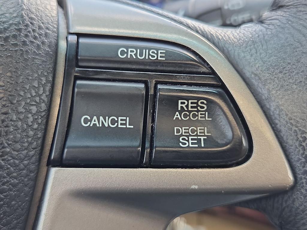Thumbnail: 2012 Honda Crosstour - 29