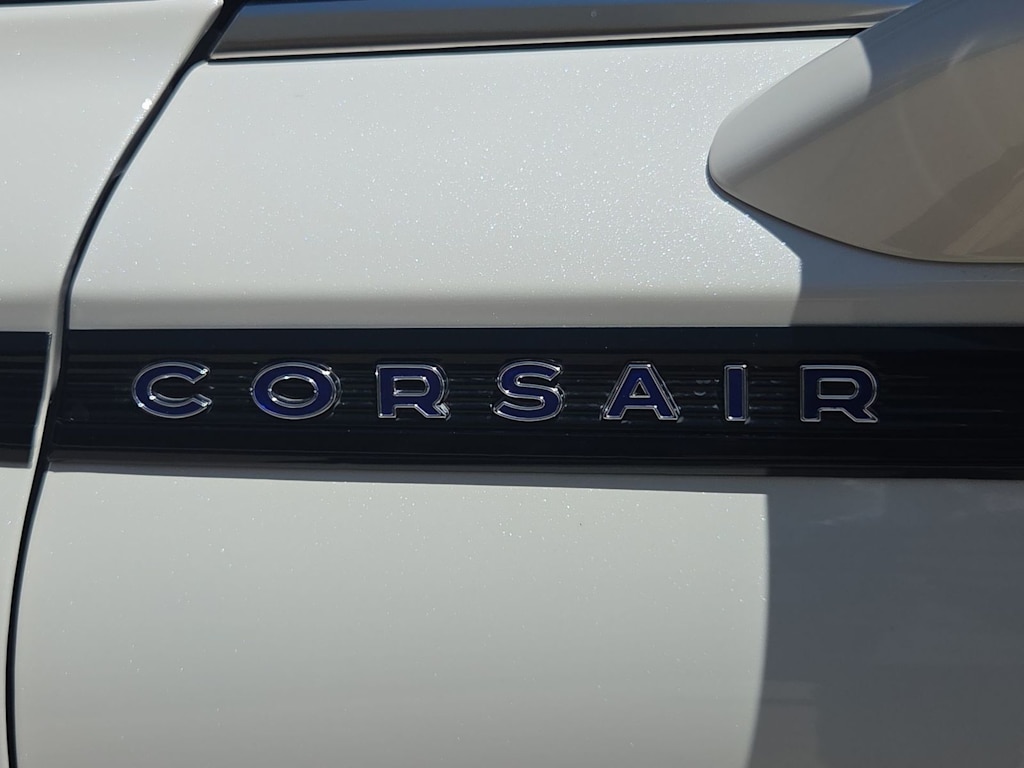 Thumbnail: 2023 Lincoln Corsair - 26