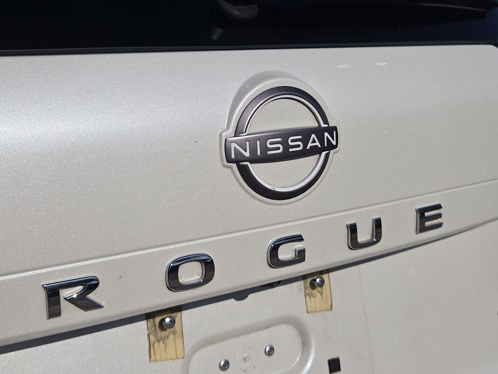 Thumbnail: 2023 Nissan Rogue - 6