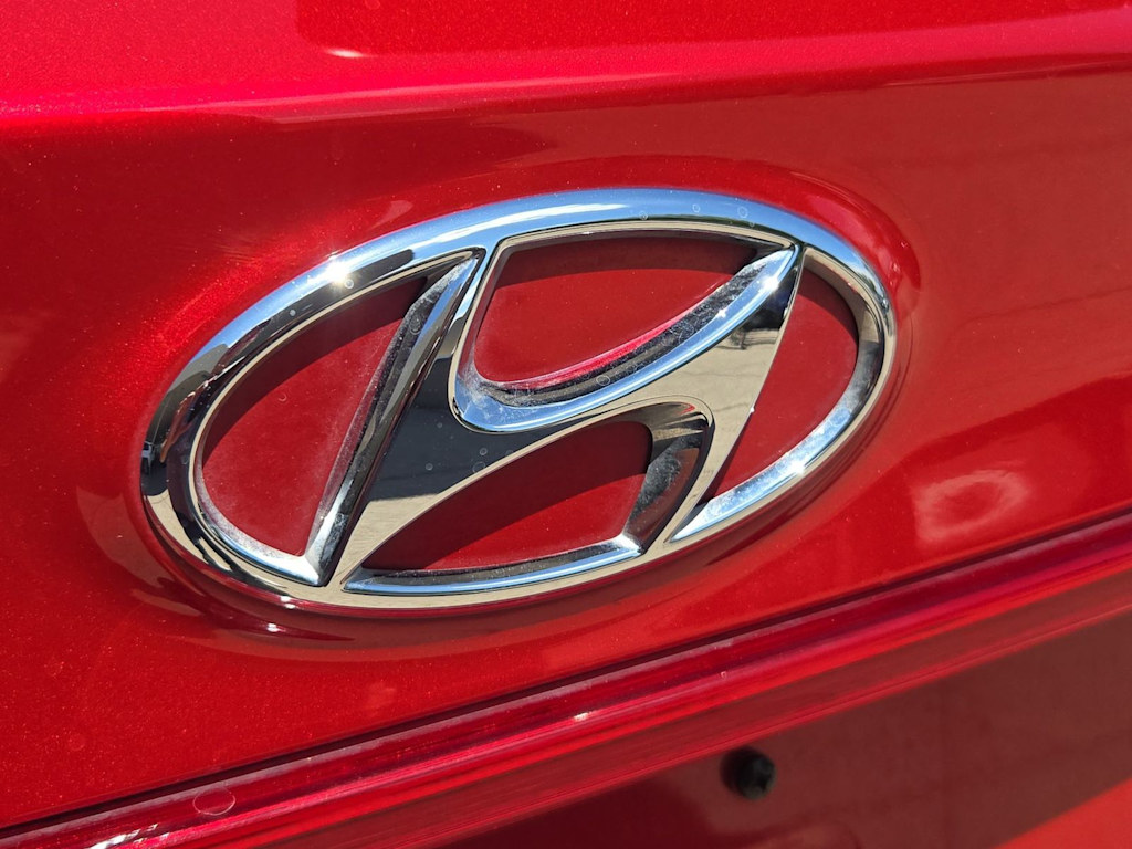 Thumbnail: 2022 Hyundai Santa Fe - 23