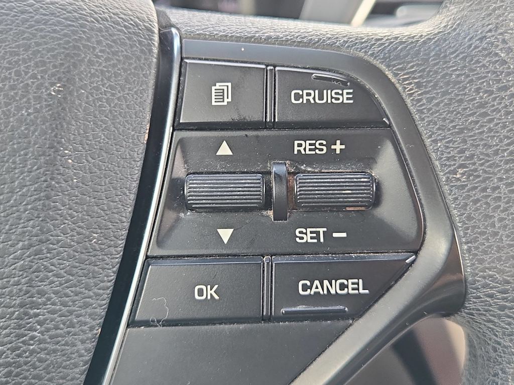 Thumbnail: 2015 Hyundai Sonata - 29