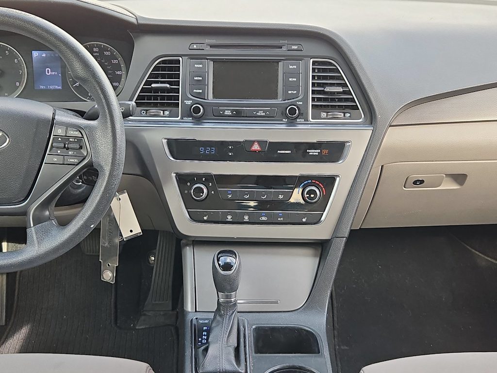 Thumbnail: 2015 Hyundai Sonata - 14
