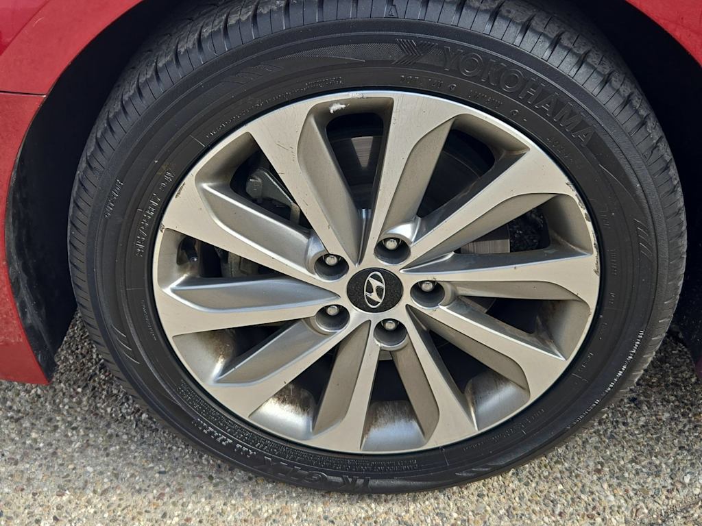 Thumbnail: 2015 Hyundai Sonata - 8