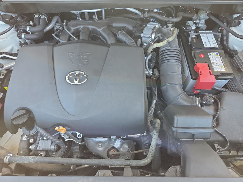 Thumbnail: 2021 Toyota Highlander - 8