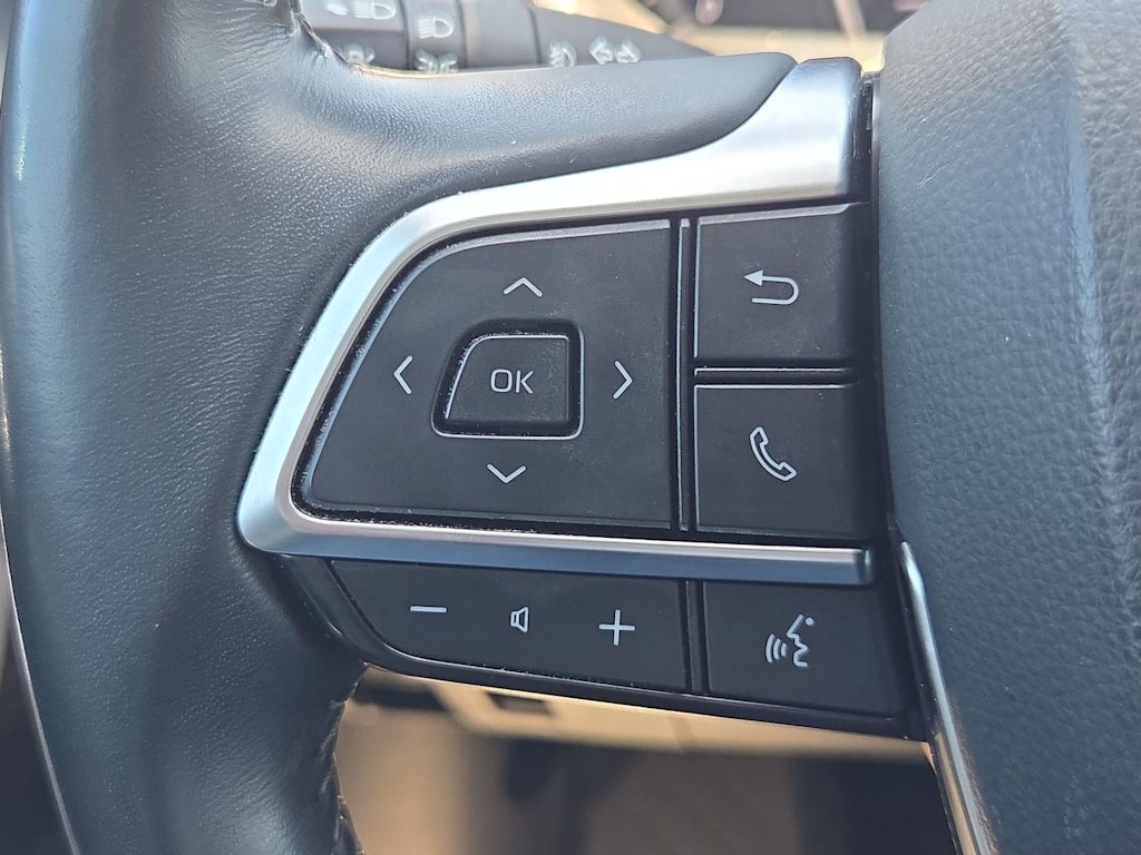 Thumbnail: 2021 Toyota Highlander - 28