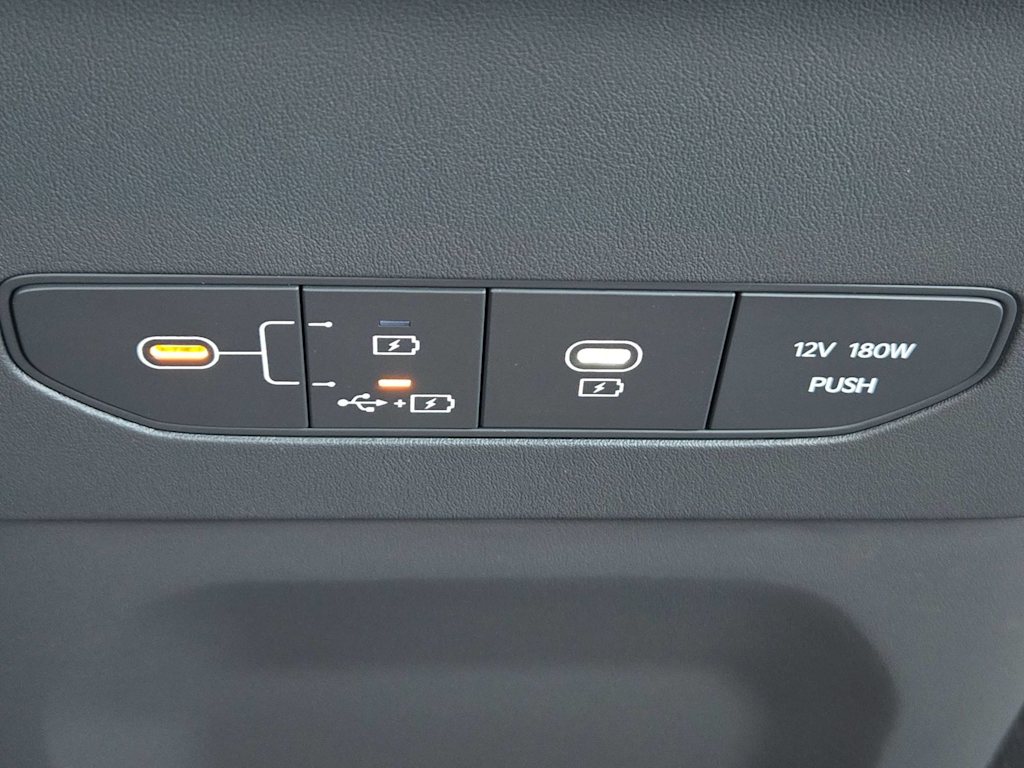 Thumbnail: 2026 Kia EV9 - 37