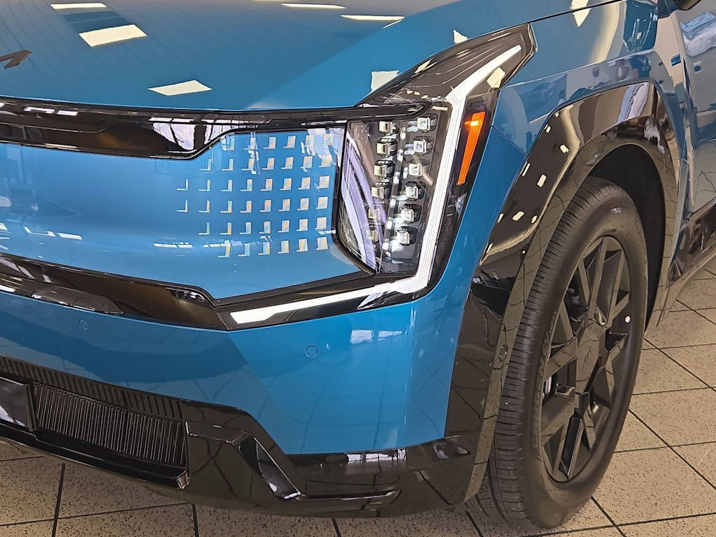 Thumbnail: 2026 Kia EV9 - 22