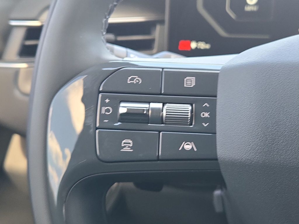 Thumbnail: 2026 Kia EV9 - 30