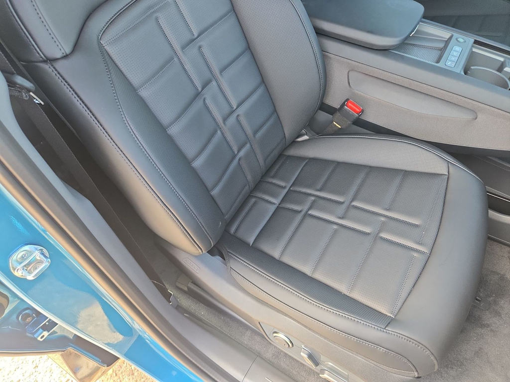 Thumbnail: 2026 Kia EV9 - 29