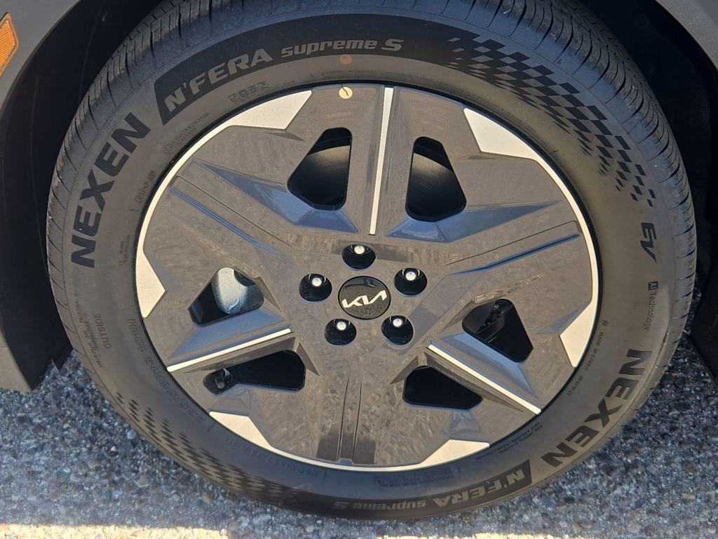 Thumbnail: 2026 Kia EV6 - 7