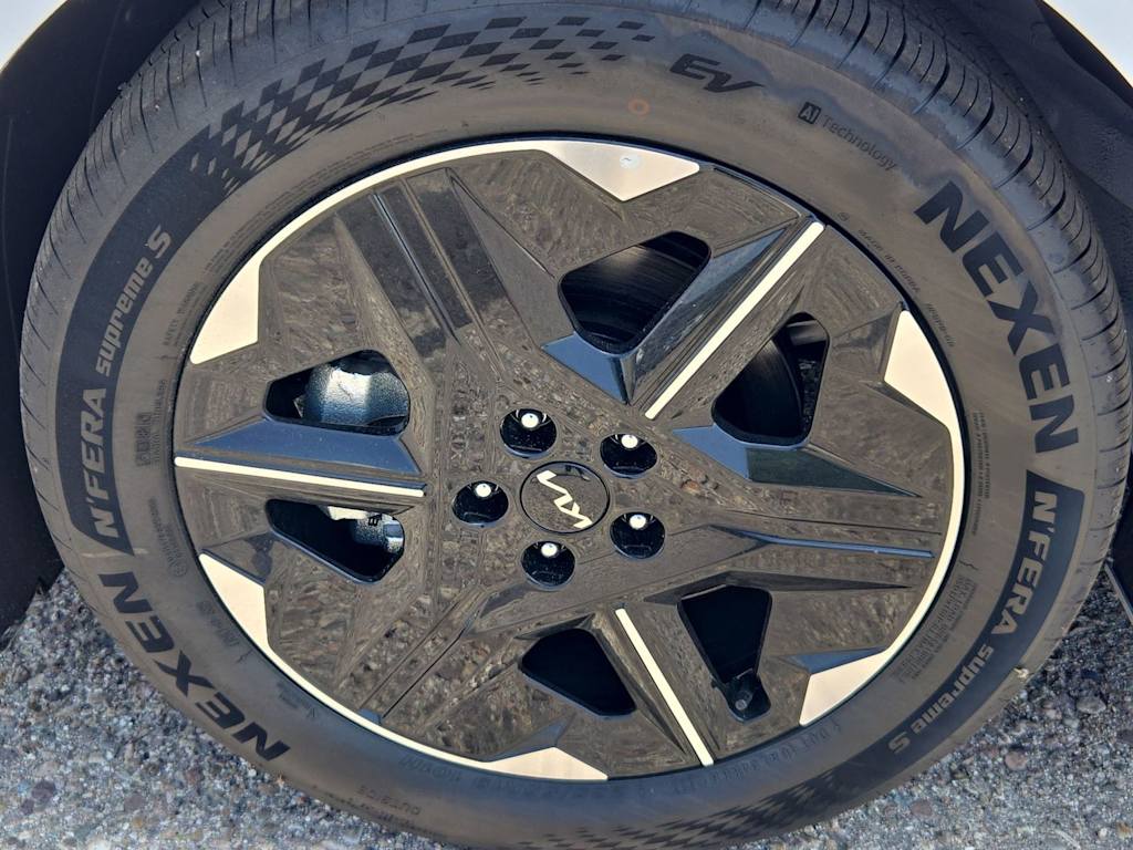 Thumbnail: 2026 Kia EV6 - 7